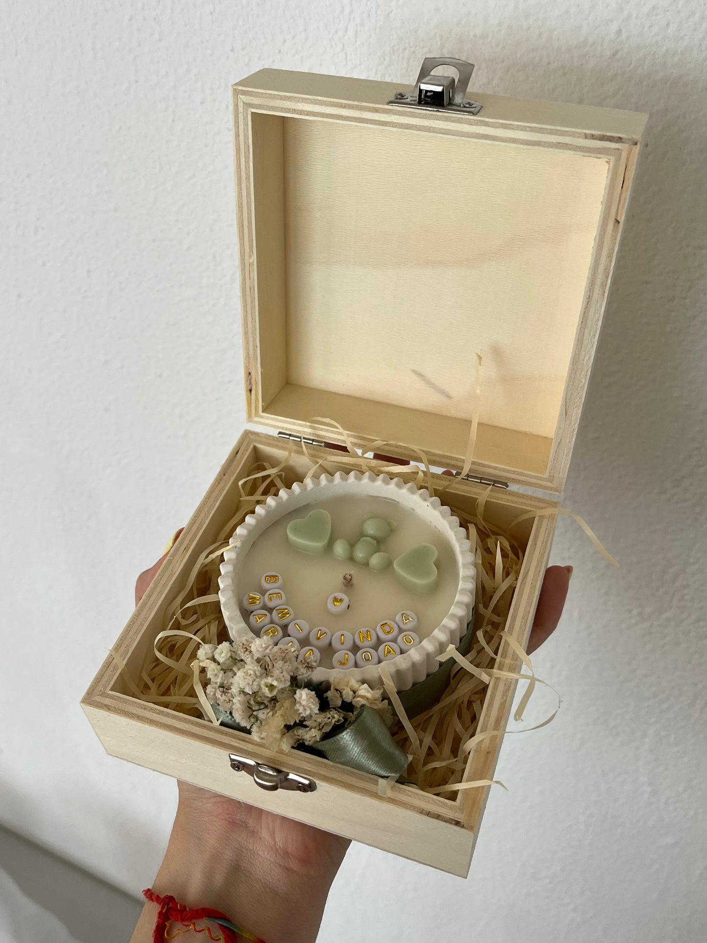 Conjunto Vela Personalizada em Taça de Gesso & Caixa de Madeira