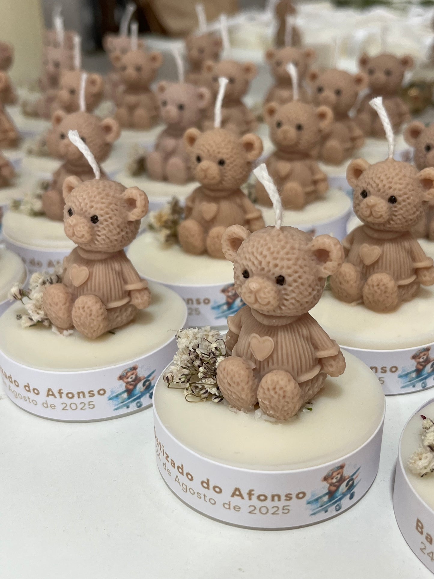 Ursinho em Base e flores | Tule e etiqueta Personalizada