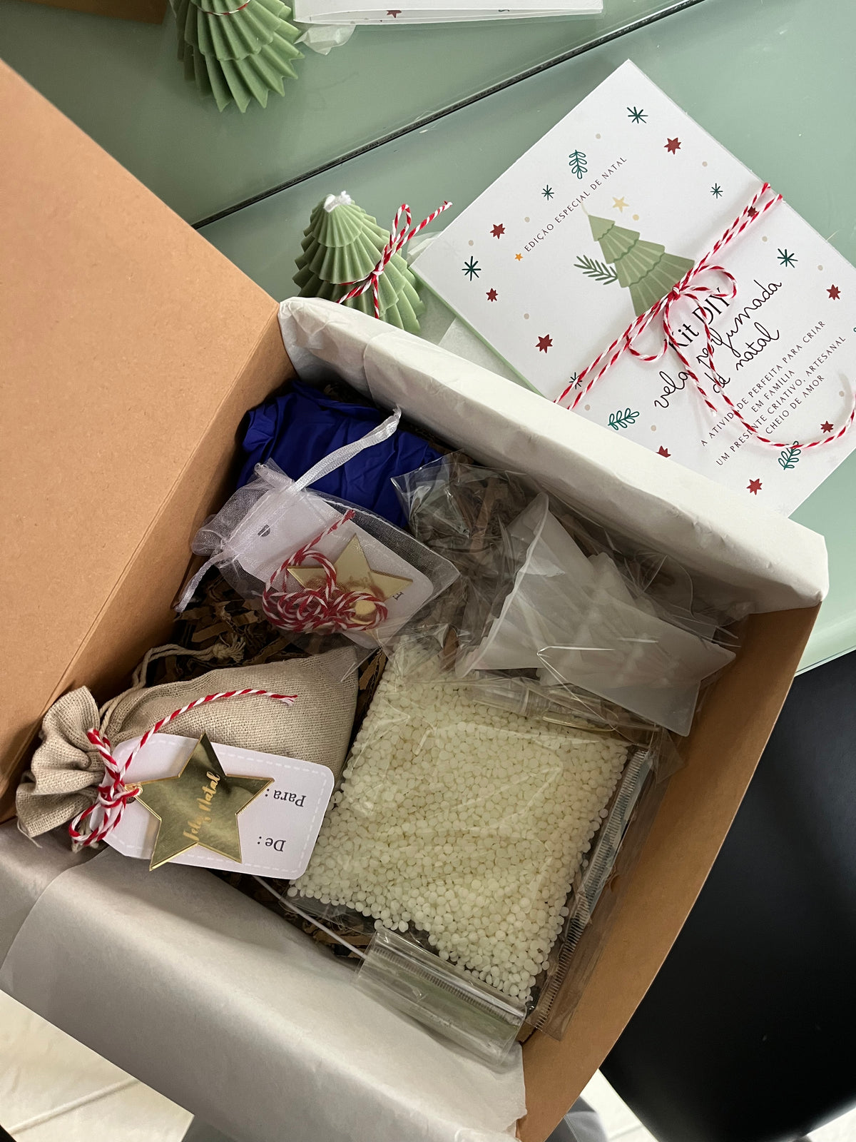 PRÉ-VENDA | Kit DIY – Vela Perfumada de Natal | Cria a Tua Própria Vela Artesanal