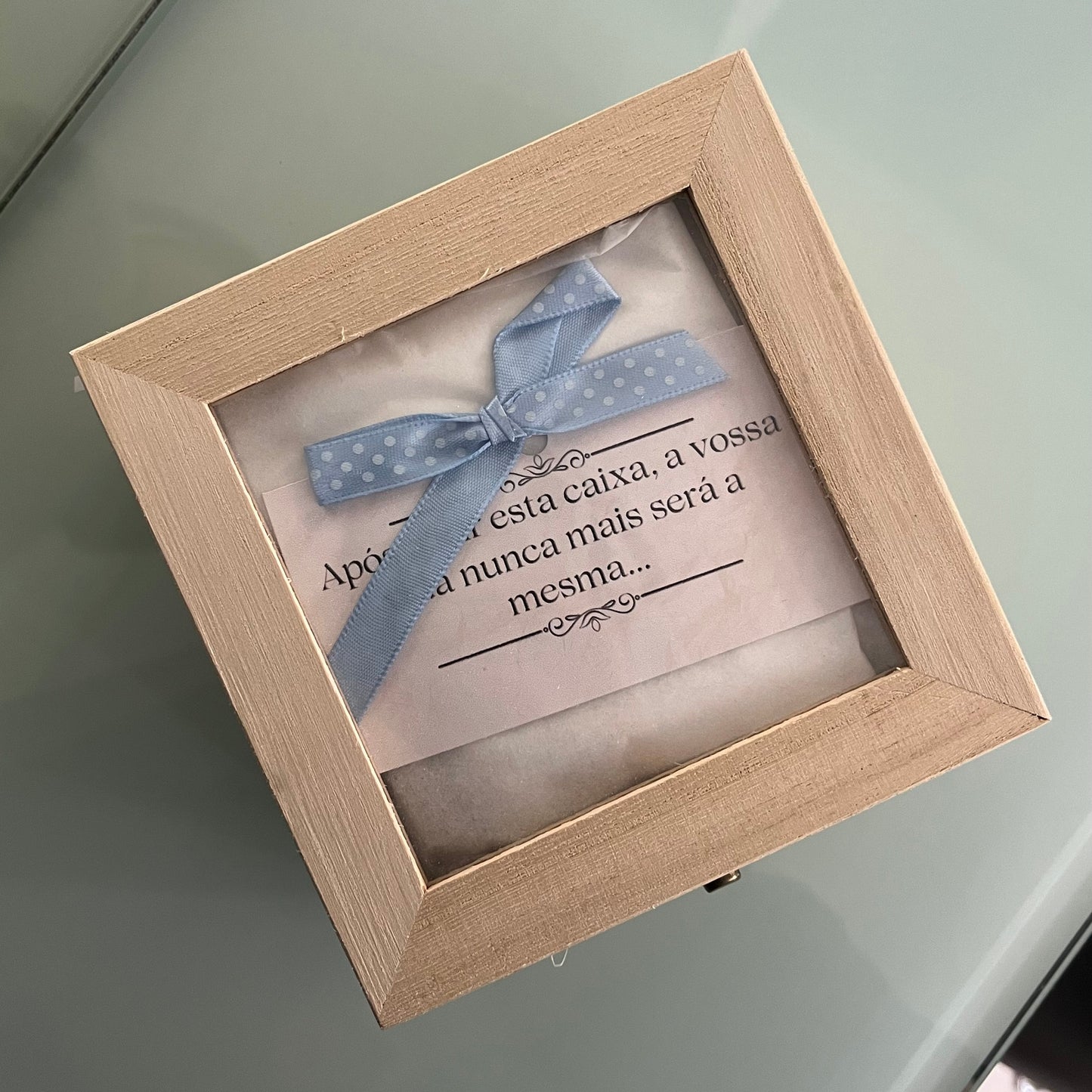 Conjunto de Oferta Personalizado — Vela Artesanal & Caixa de Madeira com Mensagem